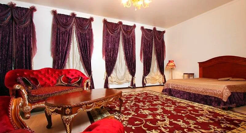 Интерьер салона GRAND
